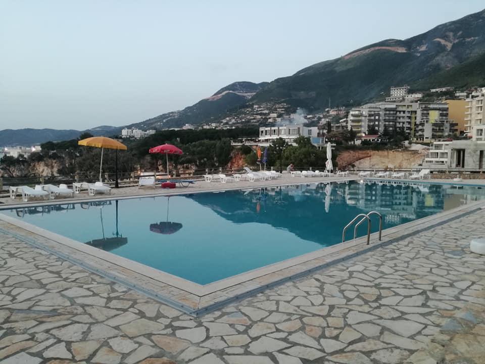 Aneta'S Beach House فلورا المظهر الخارجي الصورة